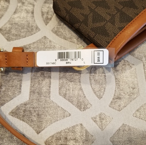 Michael Kors Belt Bag MK Signature Fanny Pack - Picture 5 of 8